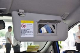 2011款福特嘉年华两厢1.5L自动时尚型到店实拍
