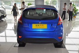 2011款福特嘉年华两厢1.5L自动时尚型到店实拍