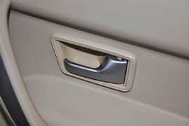 2010款大众桑塔纳志俊1.8L手动实尚型