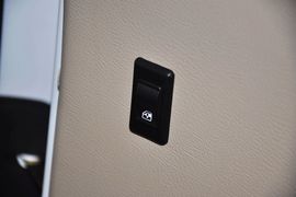 2010款大众桑塔纳志俊1.8L手动实尚型