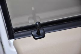 2010款大众桑塔纳志俊1.8L手动实尚型