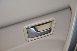 2010款大众桑塔纳志俊1.8L手动实尚型