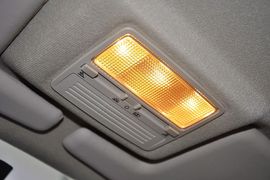 2010款大众桑塔纳志俊1.8L手动实尚型