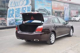 2012款一汽丰田皇冠3.0