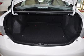 2011款丰田卡罗拉1.6L