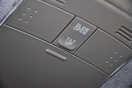 2011款丰田卡罗拉1.6L