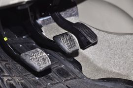 2011款丰田卡罗拉1.6L
