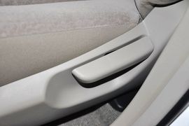2011款丰田卡罗拉1.6L