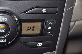 2011款丰田卡罗拉1.6L