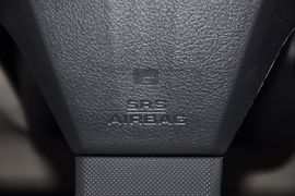 2011款丰田卡罗拉1.6L