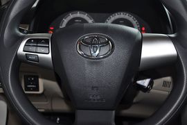 2011款丰田卡罗拉1.6L