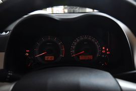 2011款丰田卡罗拉1.6L
