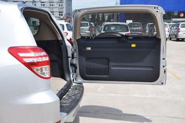 2011款丰田RAV4