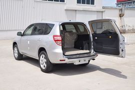 2011款丰田RAV4