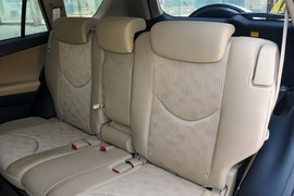 2011款丰田RAV4