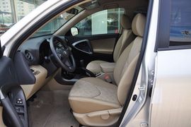 2011款丰田RAV4