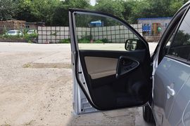 2011款丰田RAV4