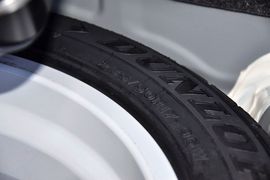 2012款丰田皇冠V6