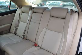 2012款丰田皇冠V6