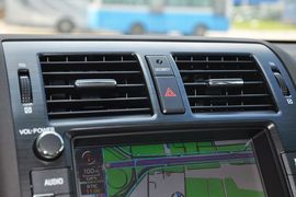 2012款丰田皇冠V6