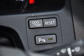 2012款丰田皇冠V6