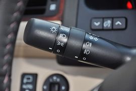 2012款丰田皇冠V6