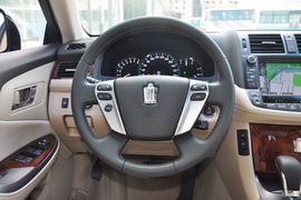 2012款丰田皇冠V6