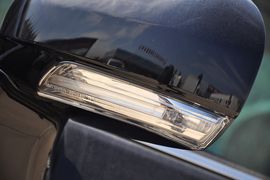 2012款丰田皇冠V6