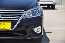 2012款丰田皇冠V6