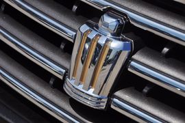 2012款丰田皇冠V6