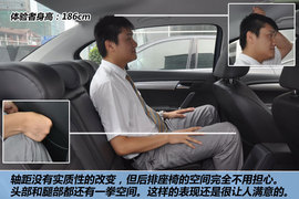 2013款大众全新朗逸1.4TSI手自一体型到店实拍