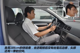 2013款大众全新朗逸1.4TSI手自一体型到店实拍