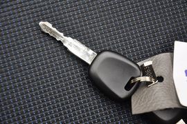 2012款铃木奥拓1.0L手动实用型到店实拍