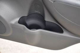 2012款铃木奥拓1.0L手动实用型到店实拍