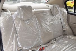 2012款铃木天语尚悦1.6L手动实用型