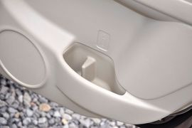 2012款铃木天语尚悦1.6L手动实用型