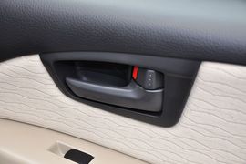 2012款铃木天语尚悦1.6L手动实用型