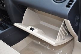 2012款铃木天语尚悦1.6L手动实用型