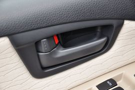 2012款铃木天语尚悦1.6L手动实用型