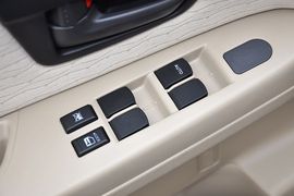 2012款铃木天语尚悦1.6L手动实用型