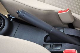 2012款铃木天语尚悦1.6L手动实用型