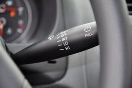 2012款铃木天语尚悦1.6L手动实用型