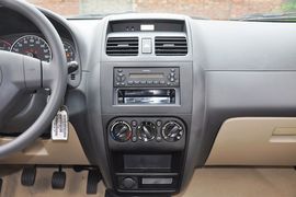 2012款铃木天语尚悦1.6L手动实用型