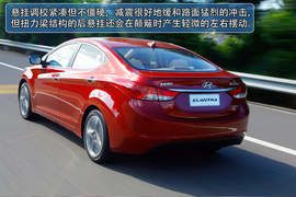 2012款北京现代朗动1.8L顶配试驾实拍