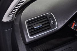 2012款大众迈腾1.4TSI