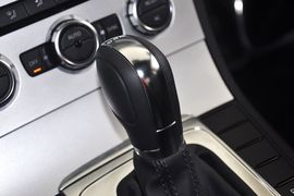 2012款大众迈腾1.4TSI