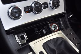 2012款大众迈腾1.4TSI