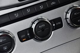 2012款大众迈腾1.4TSI