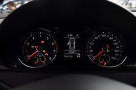 2012款大众迈腾1.4TSI