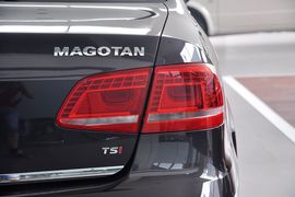 2012款大众迈腾1.4TSI